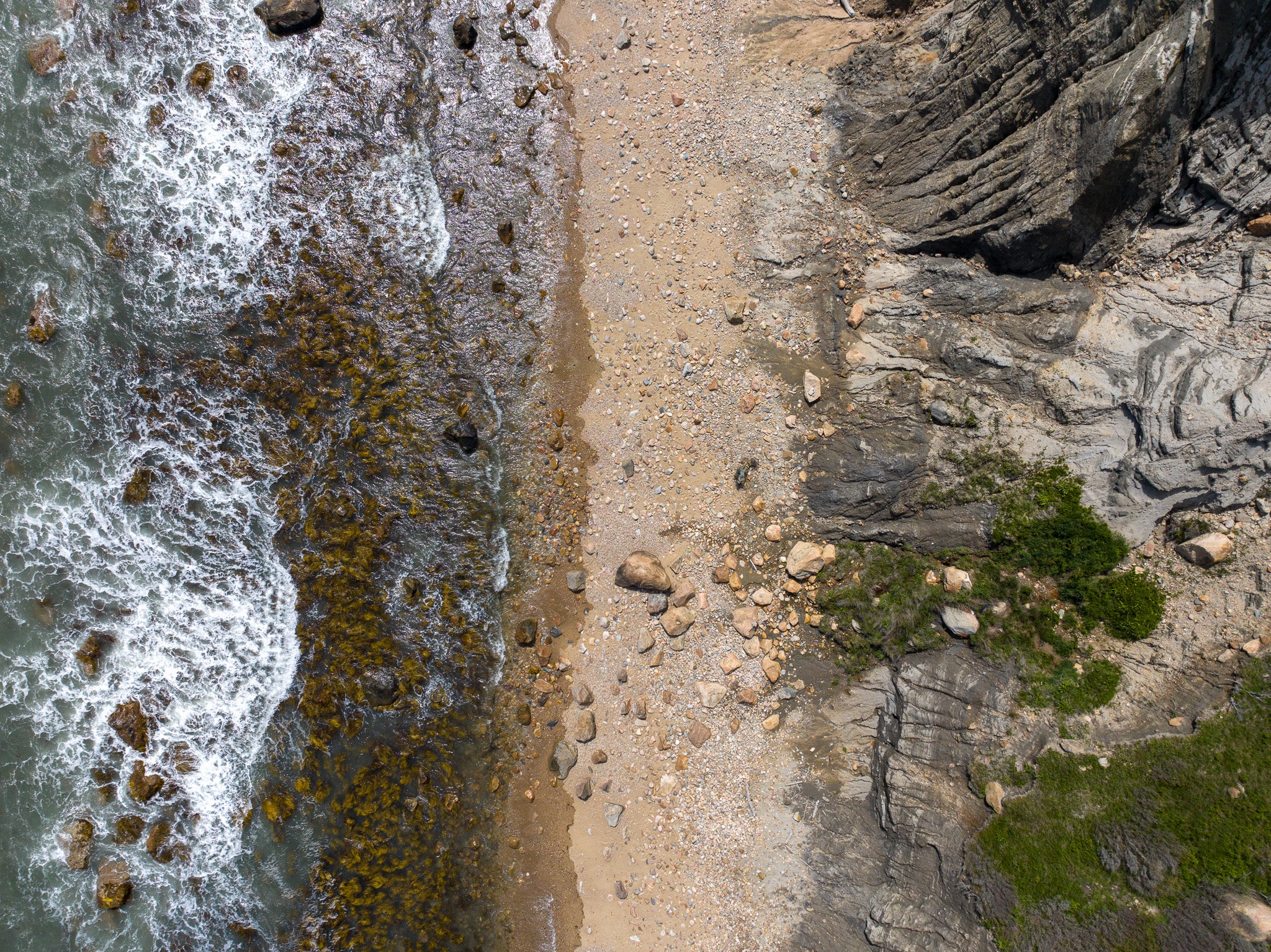 Mohegan Bluffs Shoreline Print | Block Island, RI